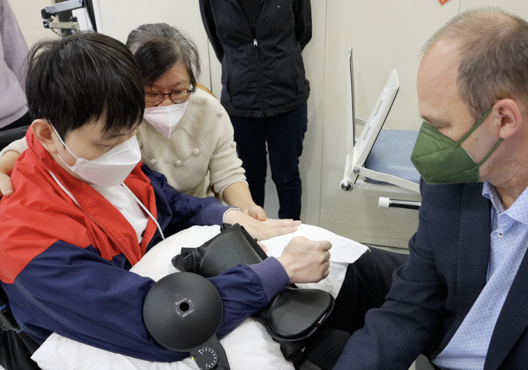 rTMS頭腦磁激療法